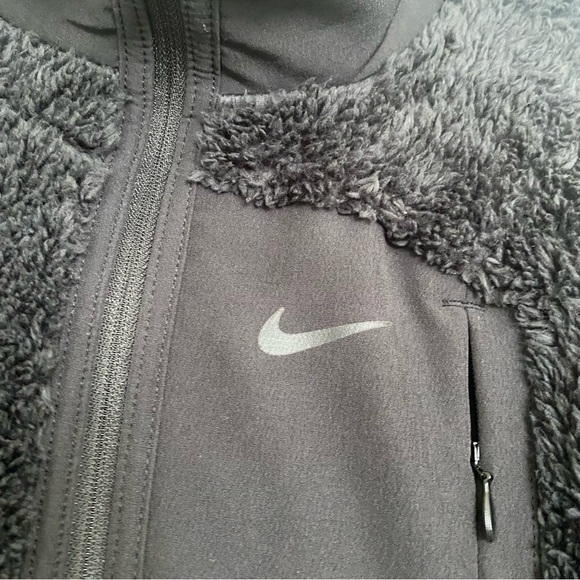 Nike Sherpa Zip-Up Jacket - Picture 4 of 4